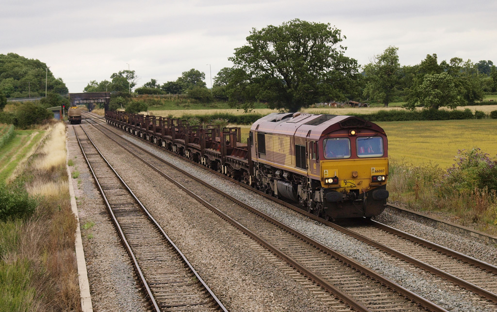 No.66007 at Spetchley