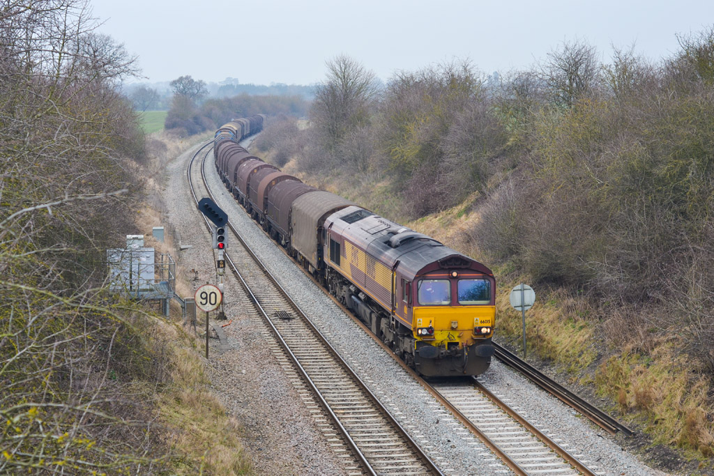 No.66015 at Abbotswood Junction