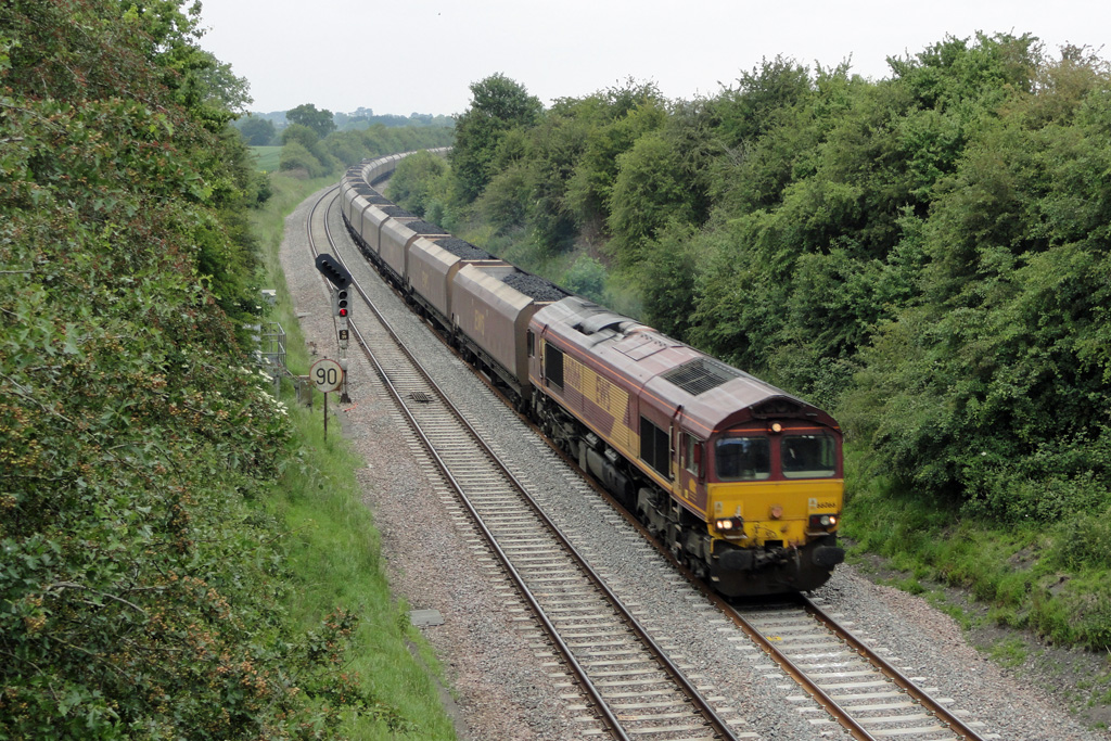 No.66066 at Abbotswood