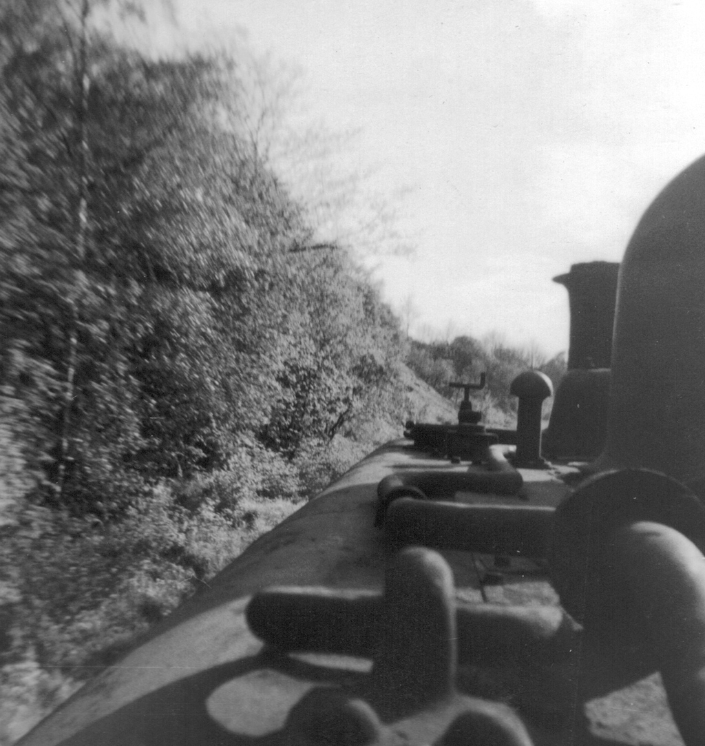 Between Leigh Court and Knighwick